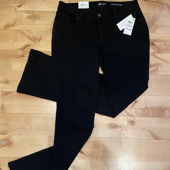 Style & Co Curvy Bootleg Jean - Picture 1 of 7